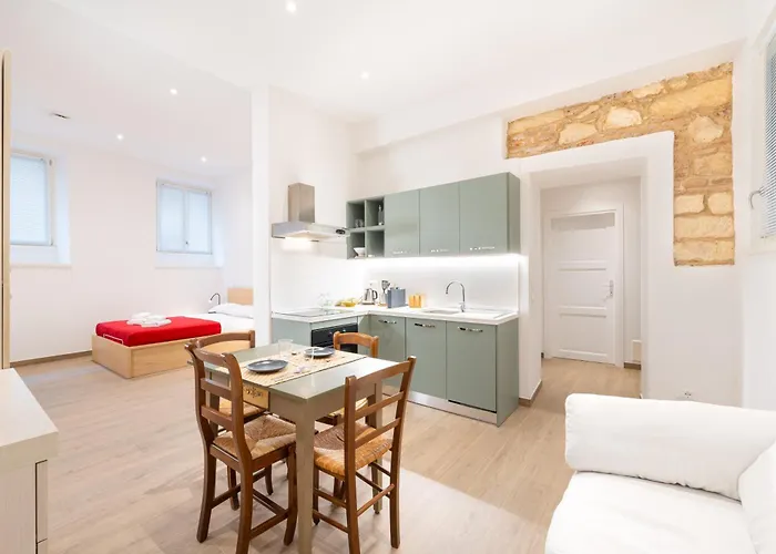 Gasthuis Residenza Leoncino 4*