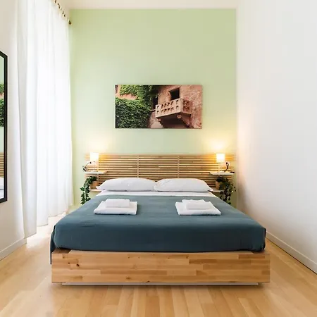 게스트하우스 Residenza Leoncino 4*