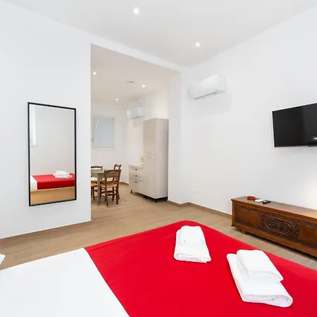 Residenza Leoncino 4*