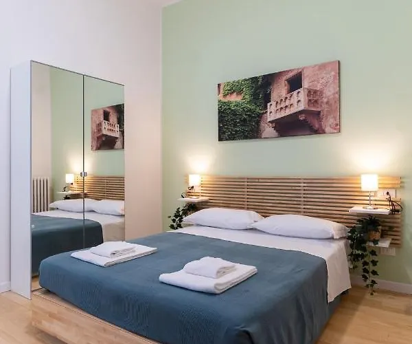 게스트하우스 Residenza Leoncino 4*