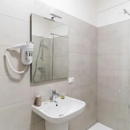 Pensionat Residenza Leoncino 4*