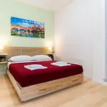 Konukevi Residenza Leoncino 3*