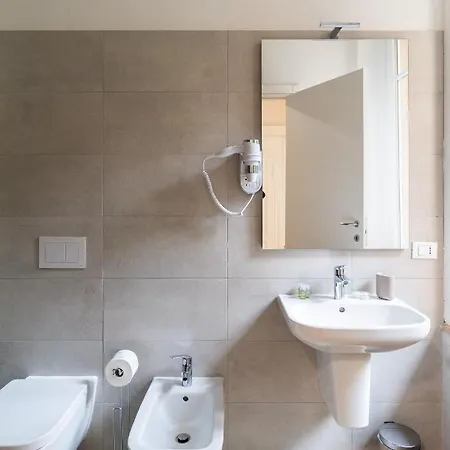 בית הארחה Residenza Leoncino