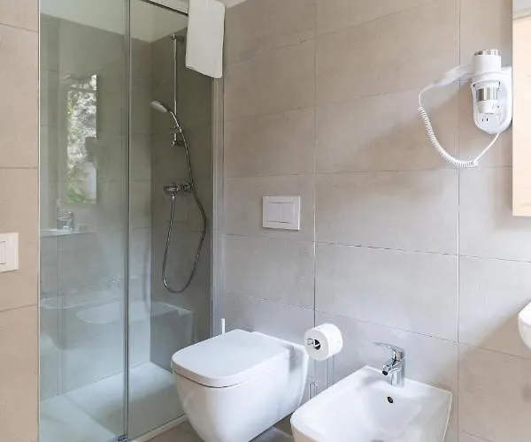 Residenza Leoncino بيت ضيافة